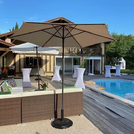 Maison De Mont De Marsan Feriehus *